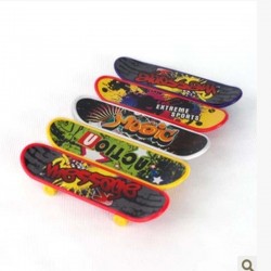 50pcs Mini Finger Skateboard Fingerboard For Tech Deck Alloy Stents Scrub Finger Scooter Skate Board